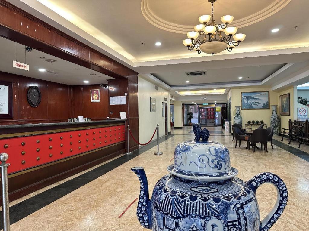 Klang Histana Hotel Экстерьер фото