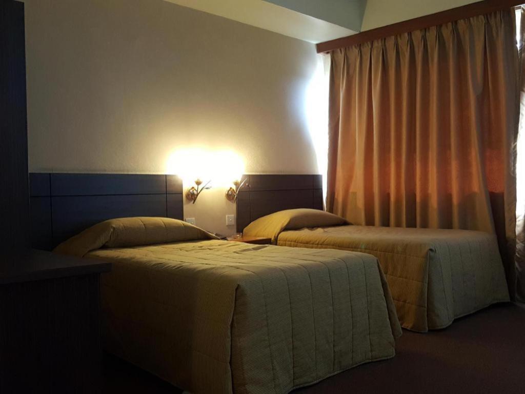 Klang Histana Hotel Экстерьер фото