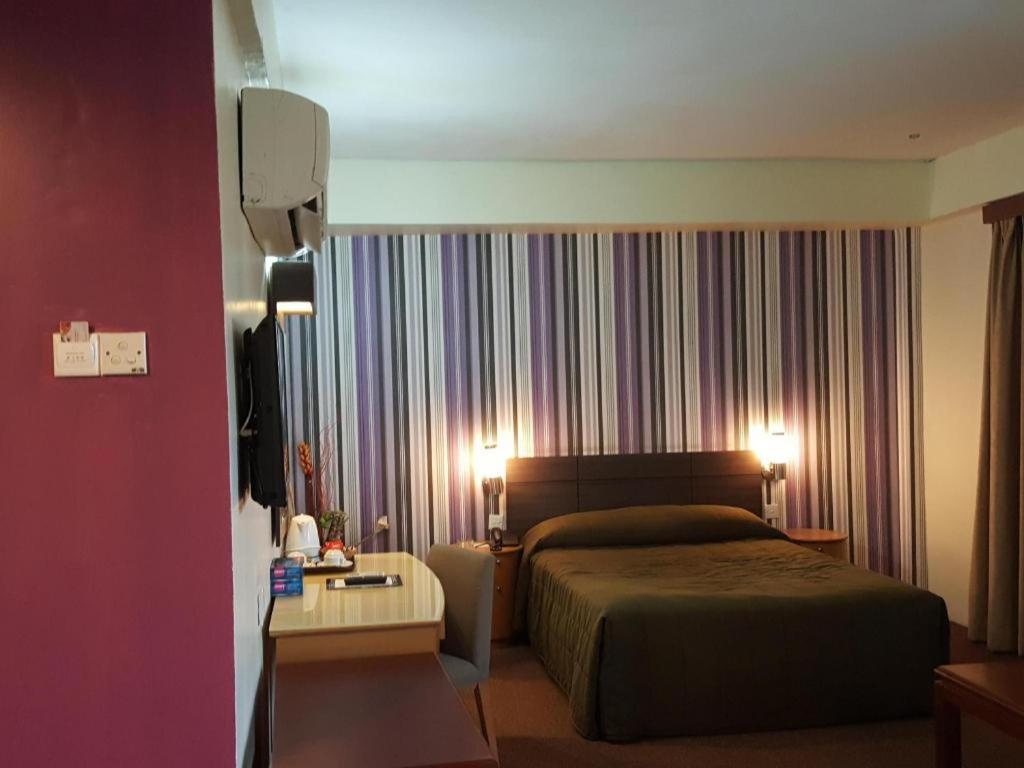 Klang Histana Hotel Экстерьер фото
