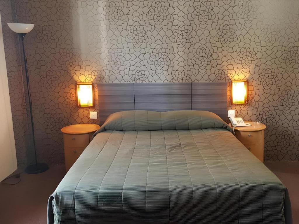 Klang Histana Hotel Экстерьер фото