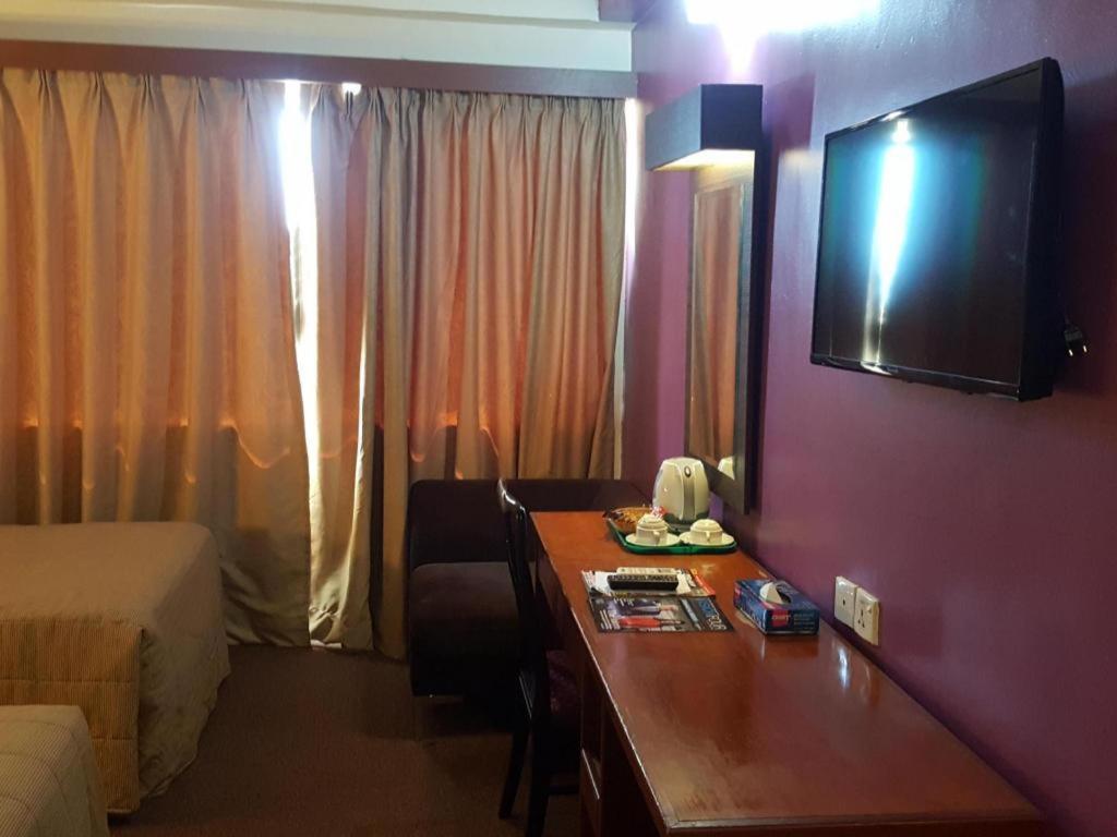 Klang Histana Hotel Экстерьер фото