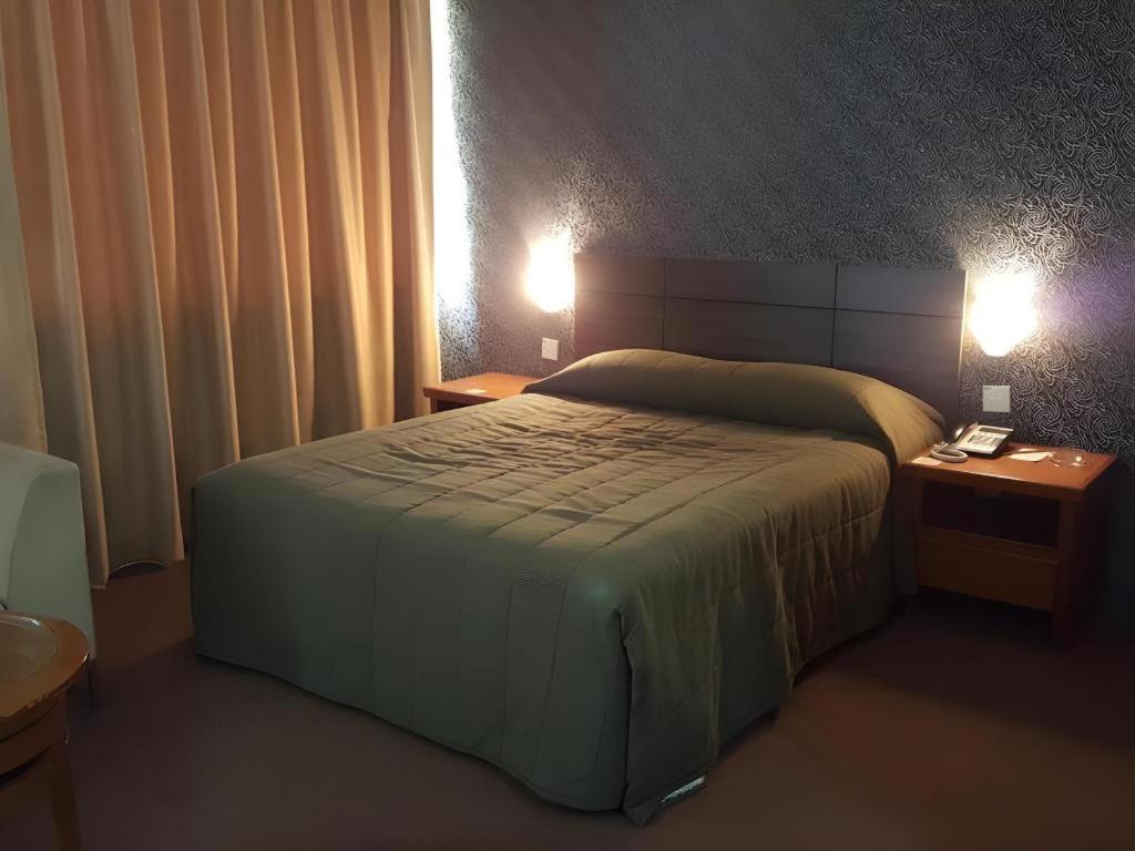 Klang Histana Hotel Экстерьер фото